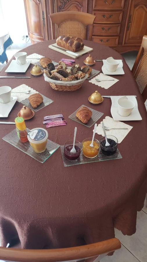 Le Calme Bed & Breakfast Plessé Exterior foto